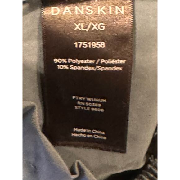 Danskin Women’s Sage Green Relaxed Fit Drawstring Shorts Size XLarge - Picture 7 of 11